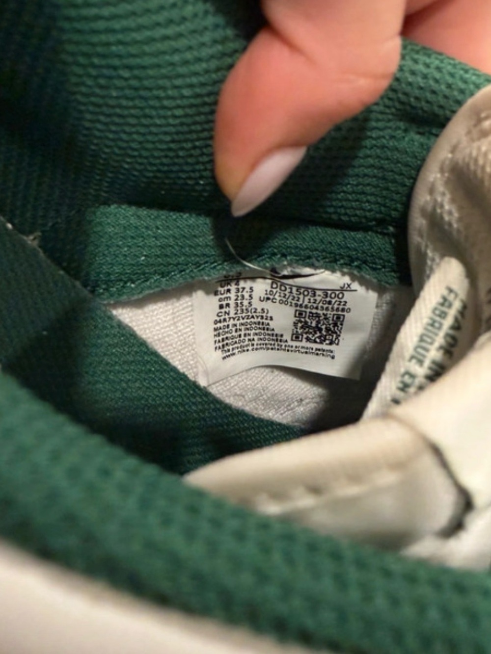 Nike Dunks - Picture 4 of 4